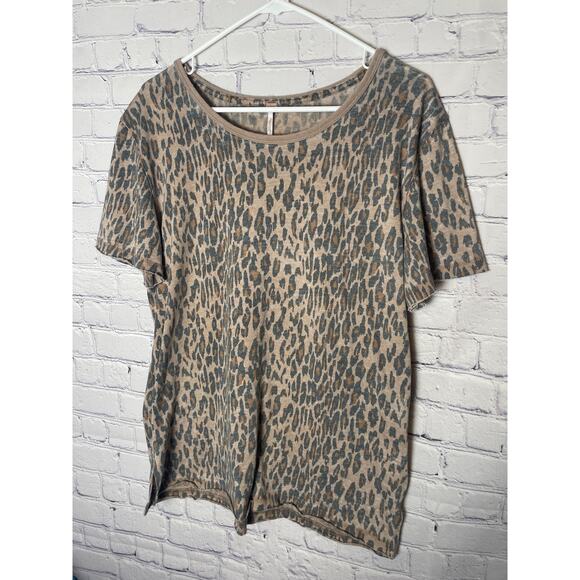 Free People print Tourist Crew Neck Tee Leopard Print Womens Size Small - Picture 1 of 9